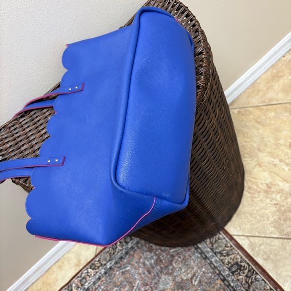 Bath & Body Works Blue and Pink Scalloped Tote Bag - Picture 3 of 9